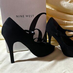 Nine West	 Black Suede Pump 4 Inch Heel	Size 6 1/2